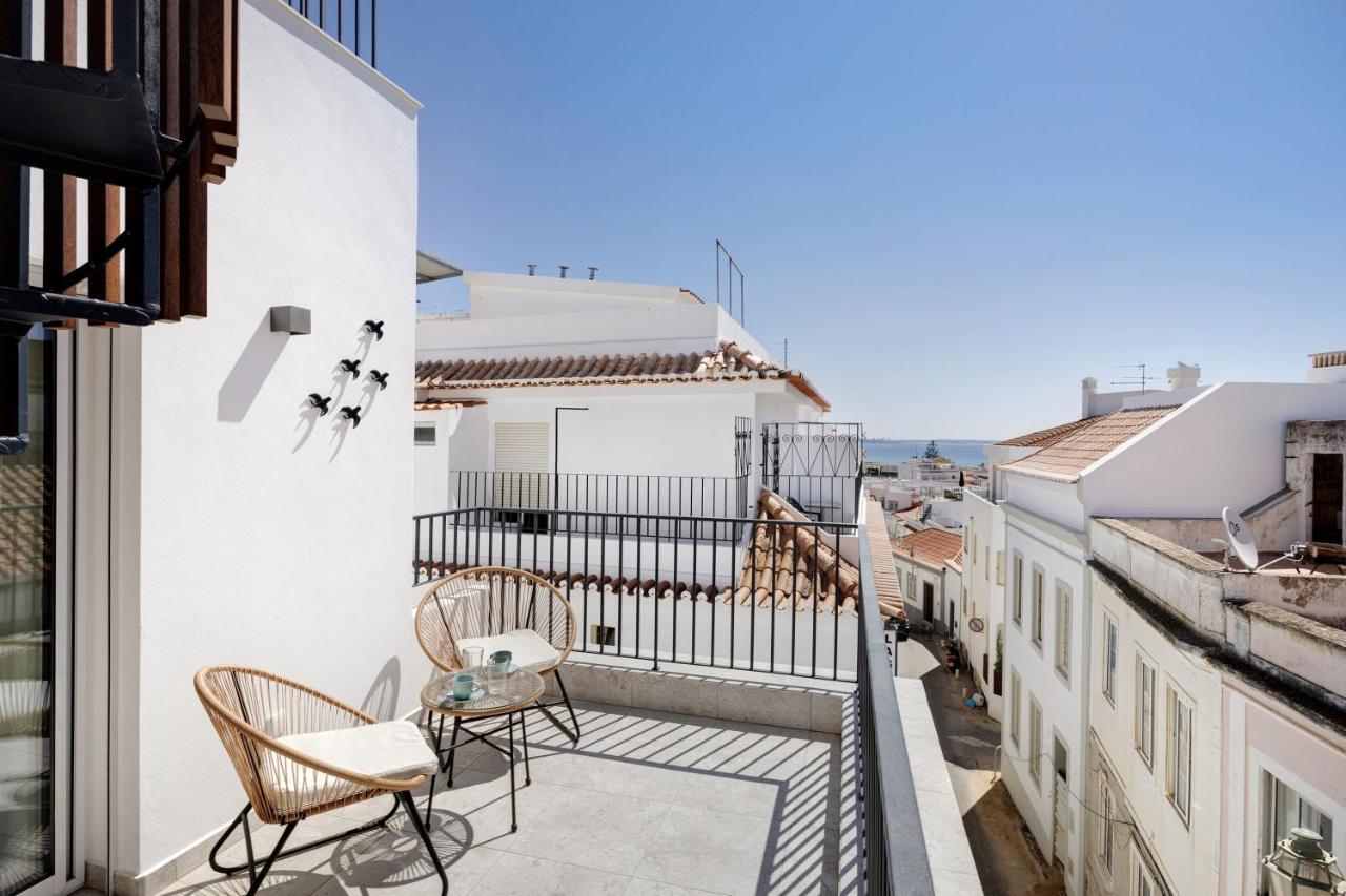 Old Town Apartments Sea View Лагуш Экстерьер фото